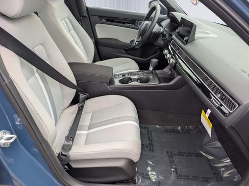 Certified 2026 Honda Civic Sport image 9