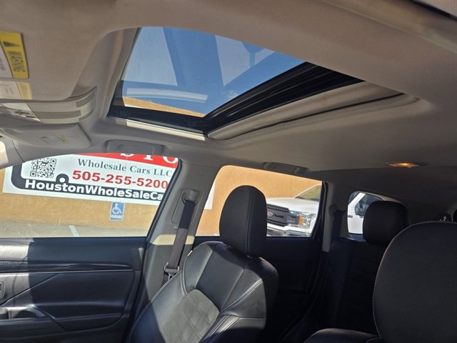 Used 2020 Mitsubishi Outlander SE FWD image 9