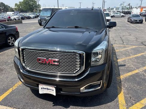 Used 2016 GMC Yukon Denali AWD/4WD image 3
