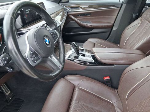 Used 2019 BMW M550i xDrive image 4