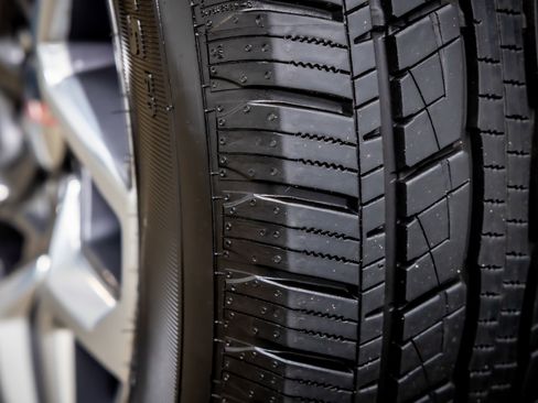 Used 2023 GMC Sierra 1500 SLT w/ SLT Premium Package image 26