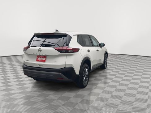 Used 2023 Nissan Rogue S image 31