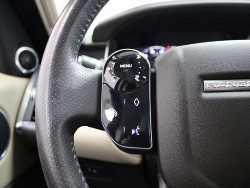 Used 2019 Land Rover Range Rover Sport HSE image 34