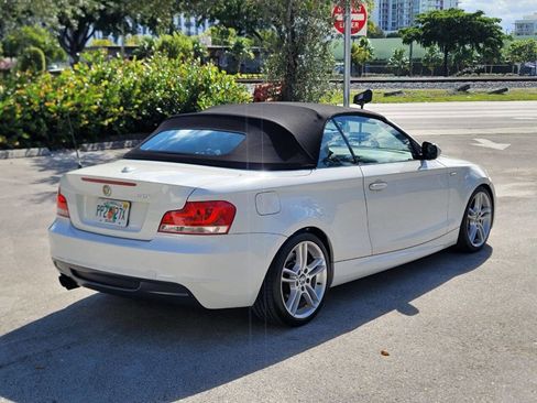Used 2012 BMW 135i Convertible image 21