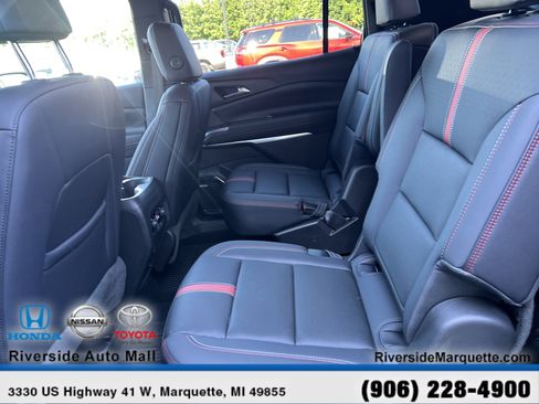 Used 2026 Chevrolet Traverse RS w/ LPO, Floor Liner Package AWD/4WD image 24