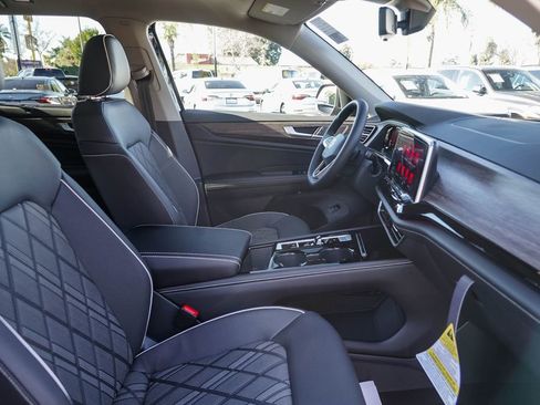 New 2026 Volkswagen Atlas SEL Premium R-Line image 22