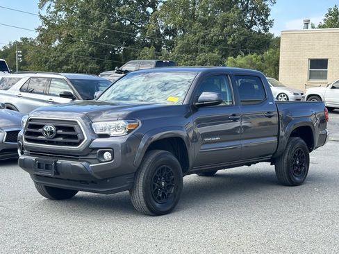 Used 2022 Toyota Tacoma SR5 image 2