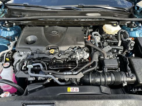 Used 2025 Toyota Camry XLE w/ Premium Plus Package image 18