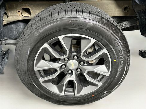 Used 2022 Chevrolet Silverado 1500 LT image 11