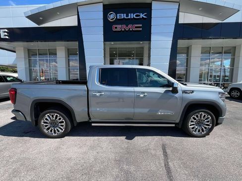 Used 2025 GMC Sierra 1500 Denali Ultimate AWD/4WD image 2
