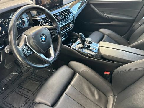 Used 2018 BMW 530i RWD image 9
