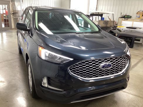 Used 2024 Ford Edge SEL w/ Convenience Package AWD/4WD image 8