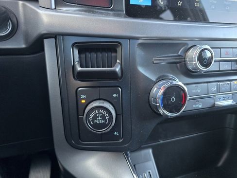 Used 2025 Ford F150 XLT w/ Equipment Group 301A Standard image 19