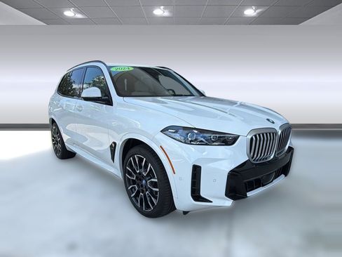 Used 2024 BMW X5 xDrive50e w/ M Sport Package AWD/4WD image 7