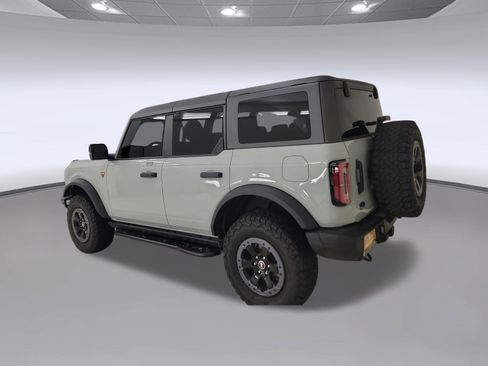 Used 2023 Ford Bronco Badlands AWD/4WD image 3