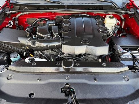 Certified 2017 Toyota 4Runner SR5 Premium AWD/4WD image 42