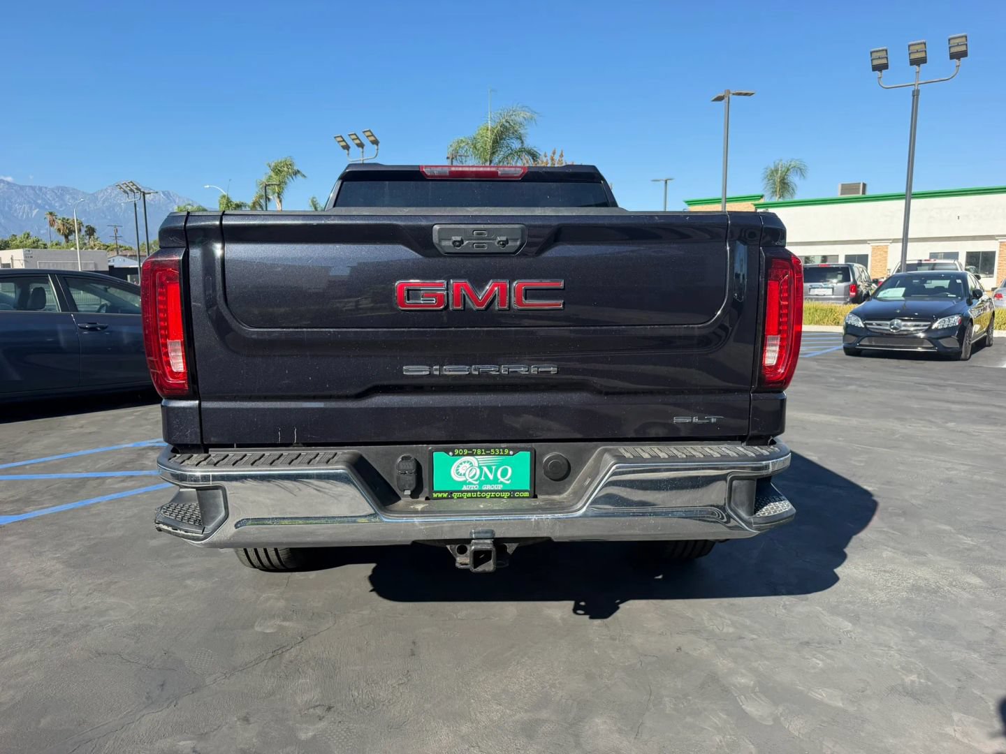Used 2025 GMC Sierra 1500 SLT AWD/4WD image 7