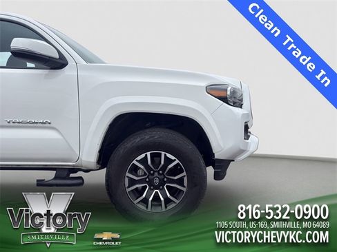 Used 2021 Toyota Tacoma TRD Sport image 21