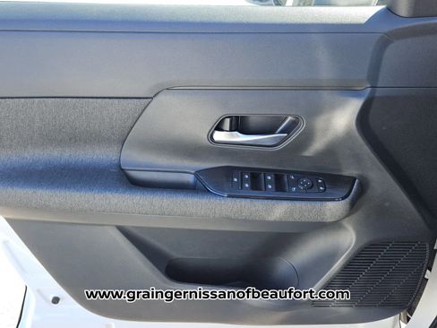 New 2026 Nissan Kicks SV image 15