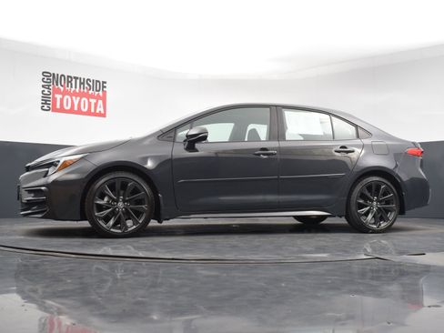 Used 2024 Toyota Corolla SE w/ SE Premium Package FWD image 26