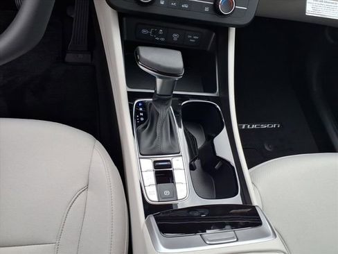 New 2026 Hyundai Tucson SE image 14