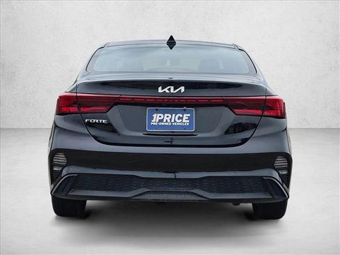Used 2024 Kia Forte LXS FWD image 6
