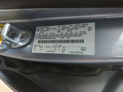 Used 2022 Ford Escape SEL w/ Technology Package FWD image 37