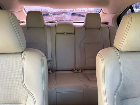 Used 2017 Ford Taurus Limited FWD image 18