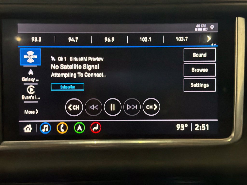 Used 2021 GMC Yukon Denali w/ Denali Premium Package AWD/4WD image 16