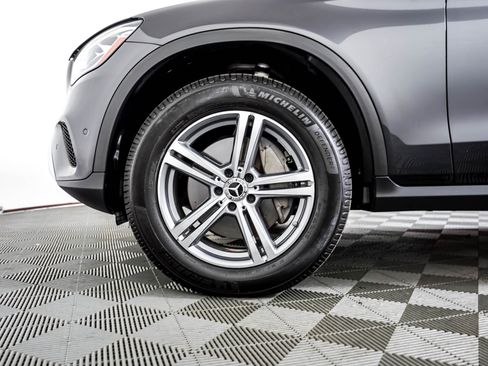 Used 2022 Mercedes-Benz GLC 300 image 4