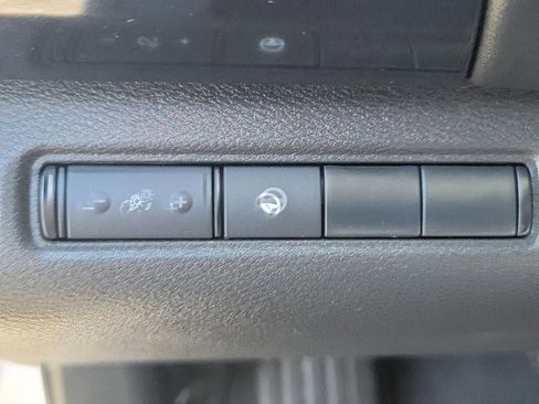 Certified 2024 Nissan Pathfinder SV image 38