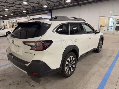 Used 2023 Subaru Outback Limited AWD/4WD image 4