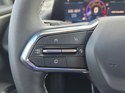 New 2026 Chevrolet Traverse LT w/ Sun and Wheel Package FWD image 20