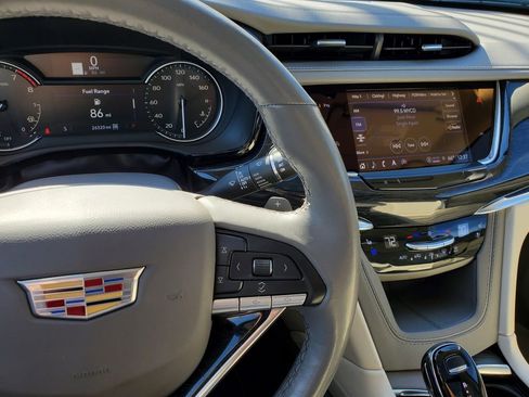 Used 2023 Cadillac XT6 Premium Luxury image 29