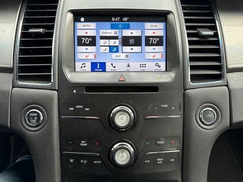 Used 2018 Ford Taurus SEL w/ Equipment Group 201A image 31