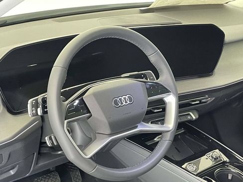 New 2026 Audi Q3 quattro 2.0T AWD/4WD image 4