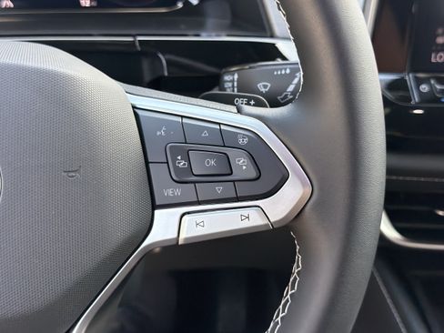 New 2026 Volkswagen Atlas Cross Sport SE FWD image 28