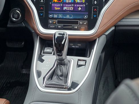 Used 2022 Subaru Outback Touring image 24