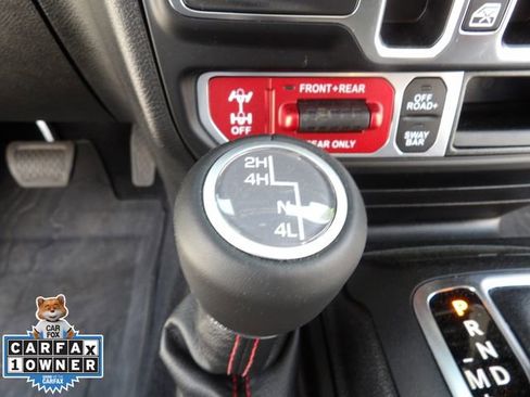 Used 2023 Jeep Gladiator Rubicon w/ Cold Weather Group image 27