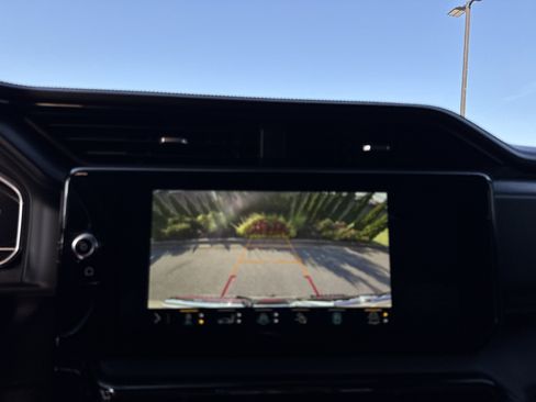Used 2023 GMC Sierra 1500 AT4 w/ Technology Package AWD/4WD image 26