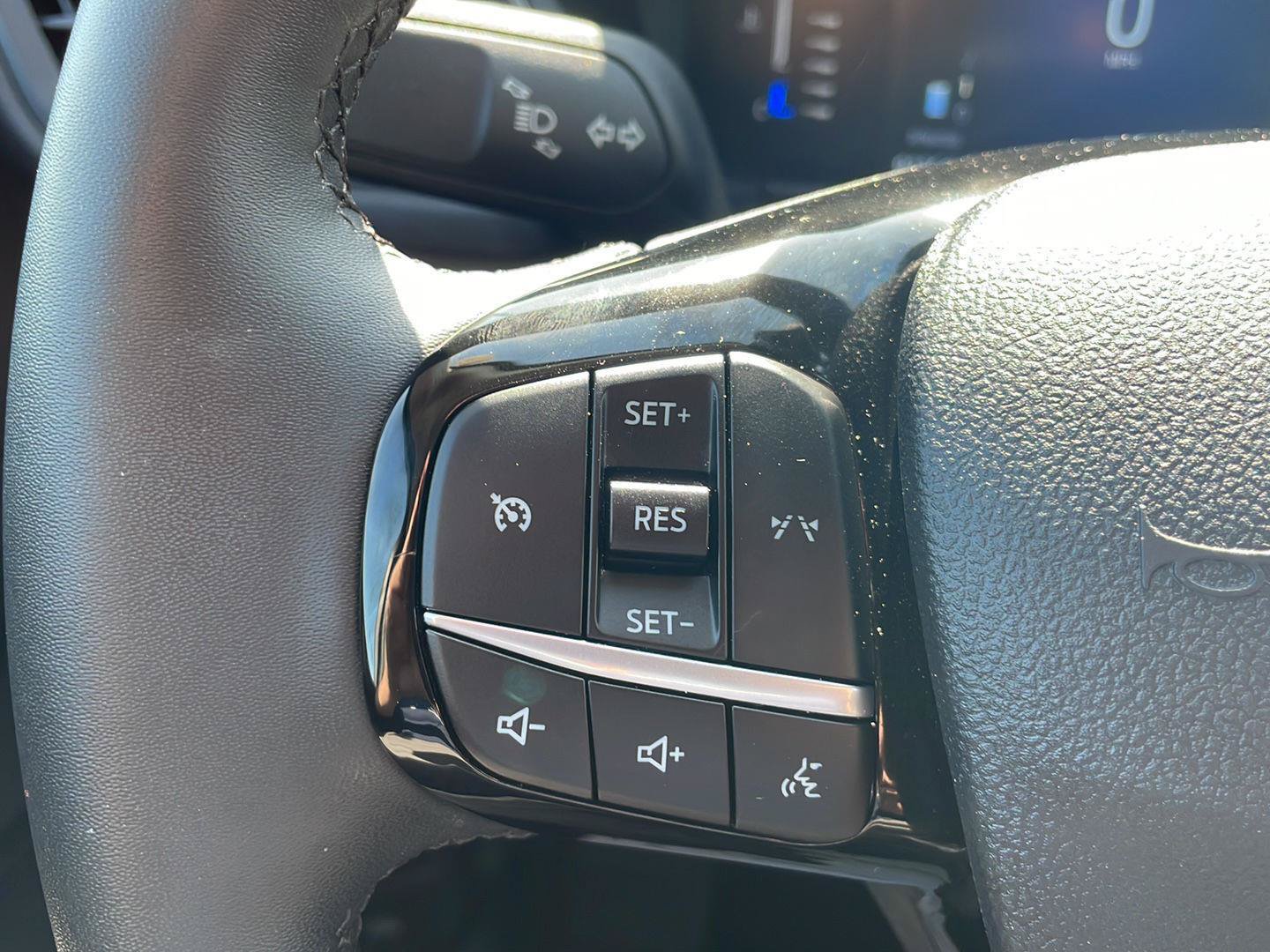 Used 2023 Ford Escape Active AWD/4WD image 15