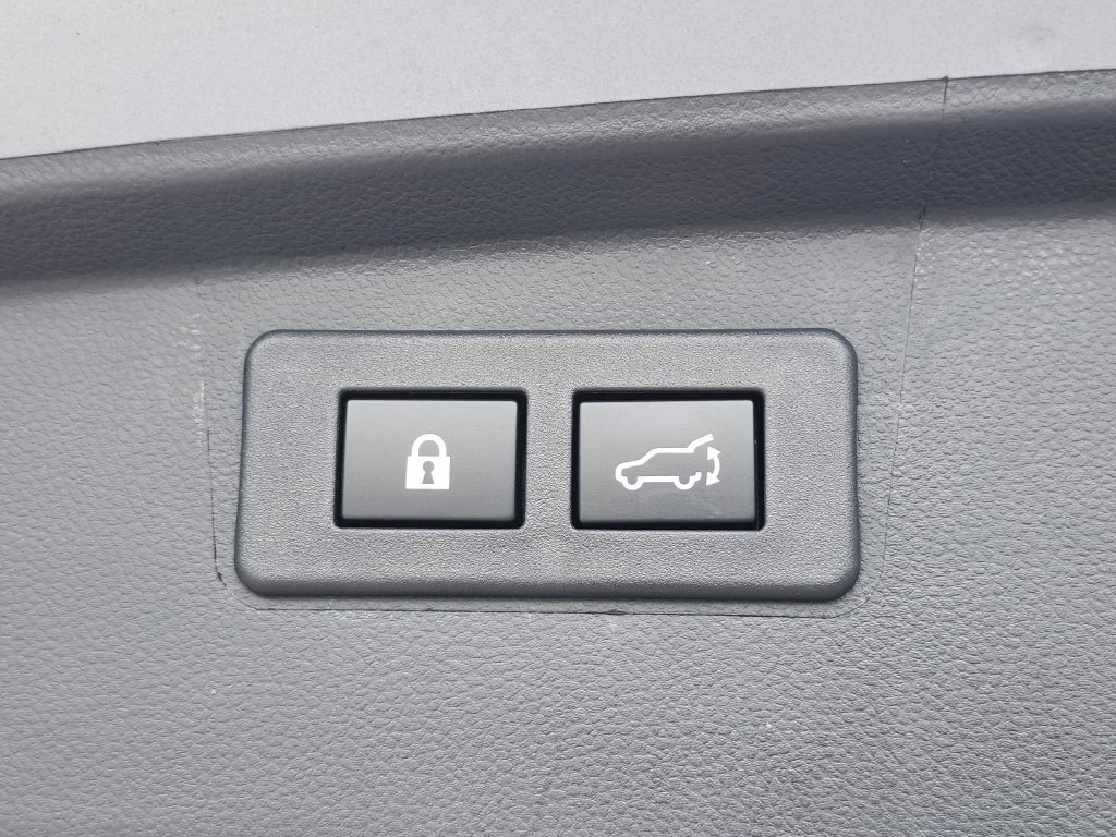 Certified 2025 Subaru Outback Onyx Edition AWD/4WD image 12