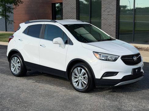 Used 2018 Buick Encore Preferred FWD image 1