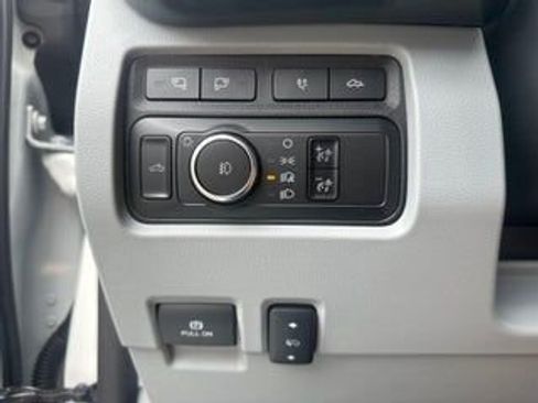 Used 2024 Ford F350 Limited w/ FX4 Off-Road Package image 24