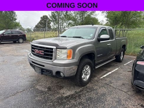 Used 2009 GMC Sierra 1500 SLT w/ Max Trailering Pack AWD/4WD image 1