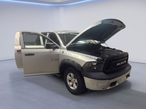 Used 2013 RAM 1500 ST w/ SXT Appearance Group AWD/4WD image 7