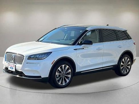 Certified 2022 Lincoln Corsair Reserve w/ Equipment Group 201A image 2