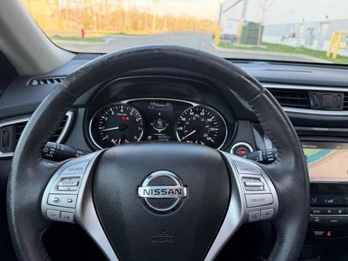 Used 2016 Nissan Rogue SL w/ SL Premium Package image 30