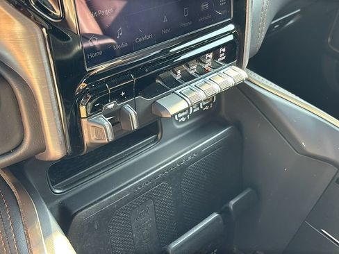 Used 2022 RAM 1500 Limited AWD/4WD image 21
