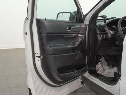 Used 2017 Ford Explorer 4WD Police Interceptor w/ Ready For The Road Package image 6